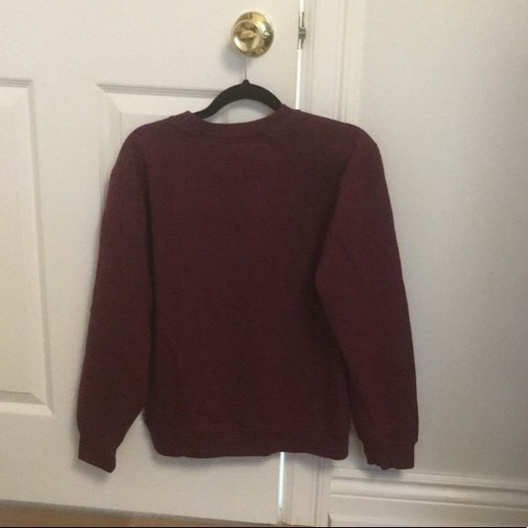 **SOLD** Maroon Crewneck Sweatshirt - Picture 2 of 4